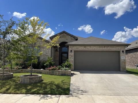 11417 Glenderry Ln, Fort Worth, TX 76131