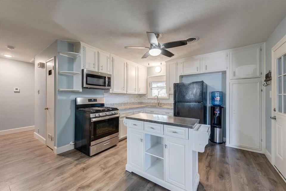  5812 Jennie Dr, Fort Worth, TX 76133 photo 10