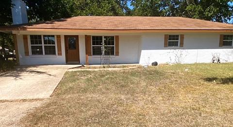 3995 Askins Rd #195, Paris, TX 75462