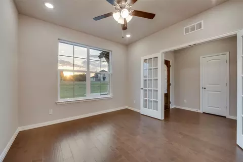 157 Chester Rd, Springtown, TX 76082 photo 5