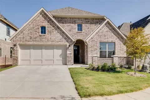 2715 Colby Dr, Mansfield, TX 76063