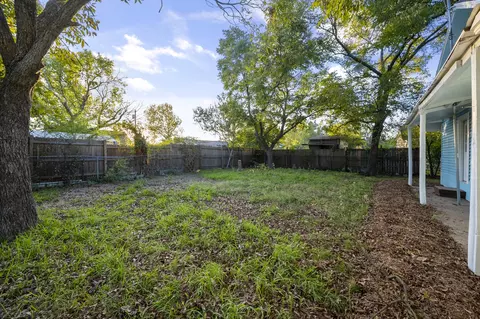107 S Red Bud St, Ector, TX 75439 photo 16