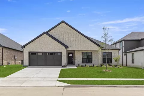 304 Community Dr, Lavon, TX 75166