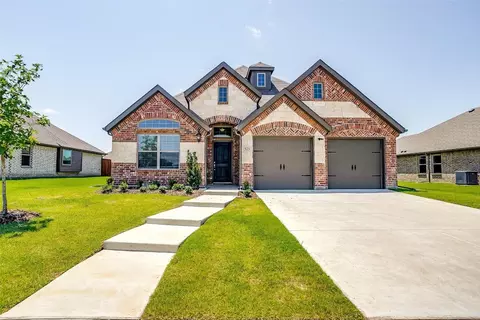 525 Firethorn Dr, Royse City, TX 75189