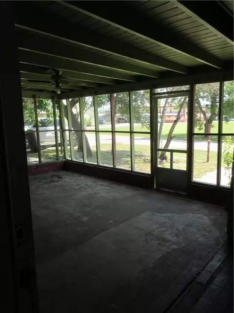 501 E Main Hwy E, Rosebud, TX 76570 photo 14