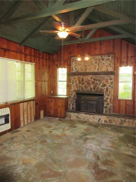501 E Main Hwy E, Rosebud, TX 76570 photo 13