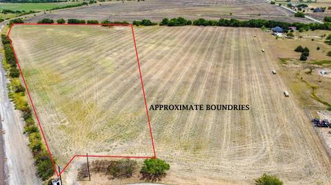5434 Hopkins Rd, Krum, TX 76249