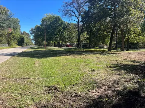1103 Sovereign Dr, Tool, TX 75143 photo 7