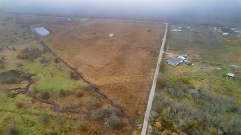 424 A Deer Ln, Celeste, TX 75423 photo 6