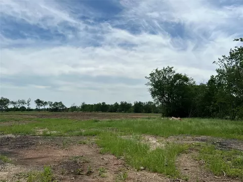 2122 Main St, Sulphur Springs, TX 75482