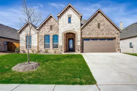 277 Resting Place Rd, Waxahachie, TX 75165