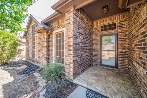 216 Windmill Dr, Justin, TX 76247