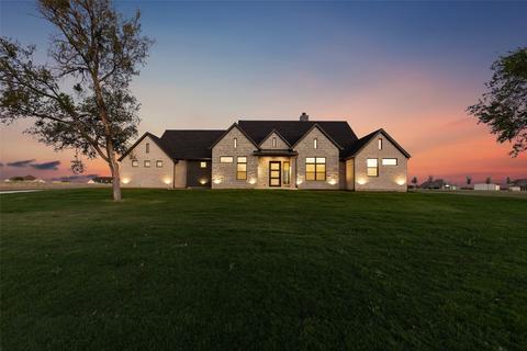 1088 Crystal Lake Dr, Wills Point, TX 75169
