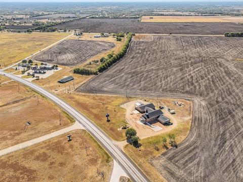 733 Fm 902, Tom Bean, TX 75090