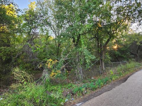 201 Oak St, Eustace, TX 75163