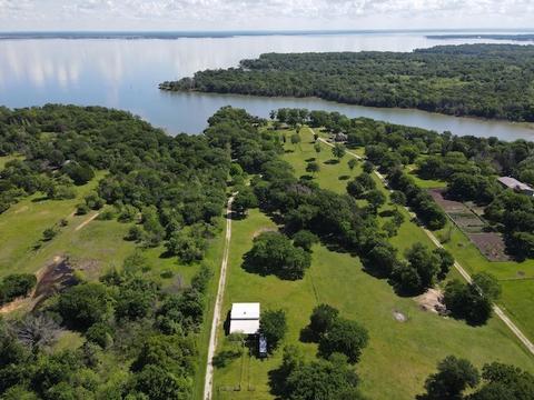 6936 SE County Road 2385, Streetman, TX 75859