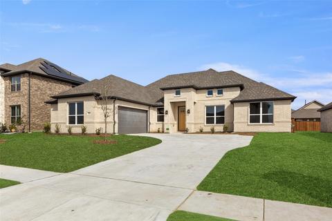 717 Lemmon Ln, Forney, TX 75126