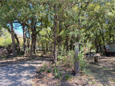 6015 N Oklahoma Trl, Granbury, TX 76048