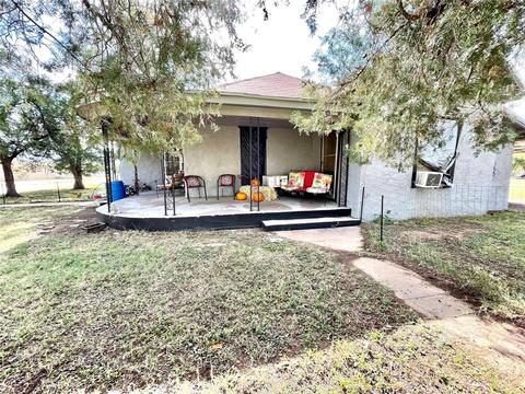 700 S Avenue F, Haskell, TX 79521 photo 2