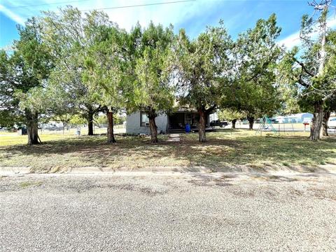700 S Avenue F, Haskell, TX 79521 photo 3