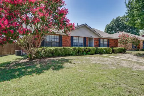 2220 Leta Way, Mesquite, TX 75150