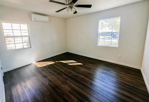 1102 Bee St, Brady, TX 76825 photo 9