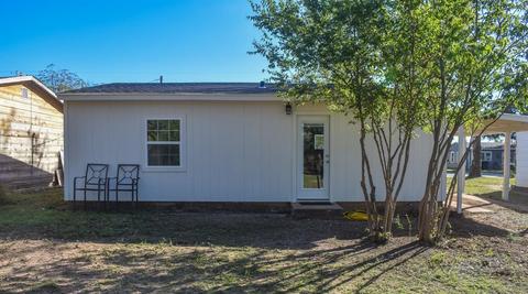 1102 Bee St, Brady, TX 76825 photo 13