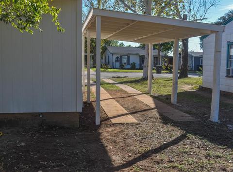 1102 Bee St, Brady, TX 76825 photo 15