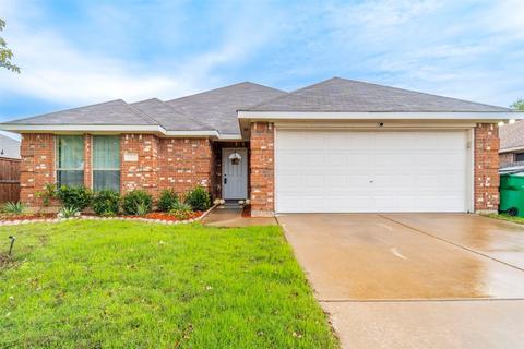 110 Dover Dr, Waxahachie, TX 75165