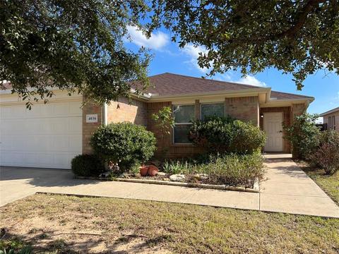 4036 Tiburon St, Fort Worth, TX 76106 | 11 Photos | MLS #20202461 - Movoto