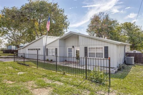 500 Rs County Road 1622, Lone Oak, TX 75453