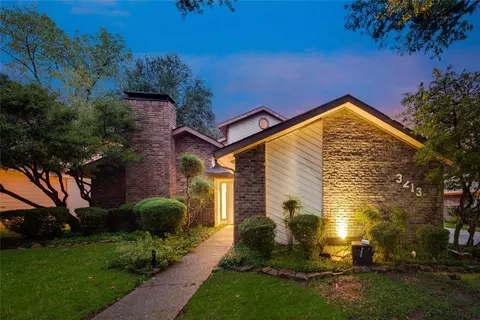 3213 Cross Timbers Ln, Garland, TX 75044