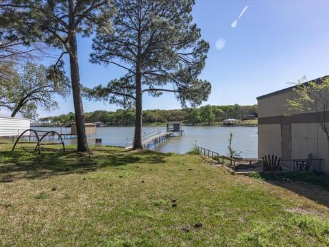 12645 Foster Cir, Azle, TX 76020