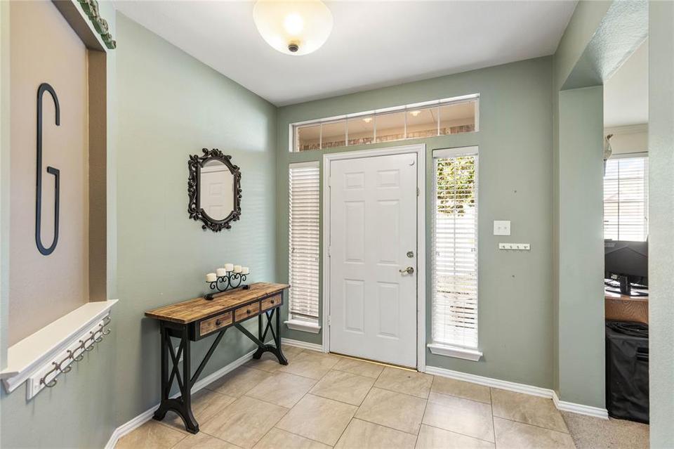  1706 Tealwood Ln, Corinth, TX 76210 photo 3