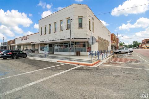 200202 S Commercial Ave, Coleman, TX 76834