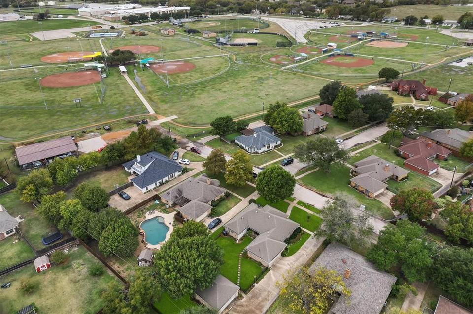  705 Mulberry St, Forney, TX 75126 photo 5