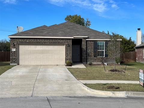 208 Waxberry Dr, Fate, TX 75189