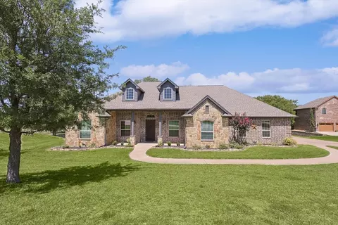 8309 Stallion St, Denton, TX 76208