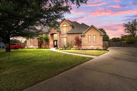8805 Turnberry Ct, Fort Worth, TX 76179
