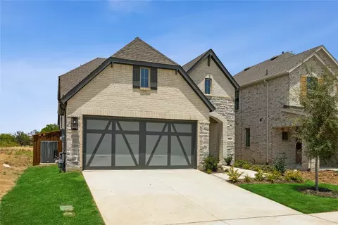 9017 Buckeye Bnd, Oak Point, TX 75068