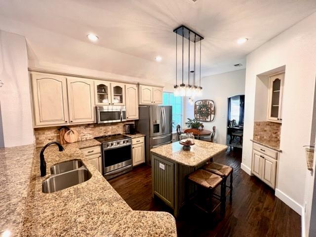  502 Landing Ct, Grapevine, TX 76051 photo 3