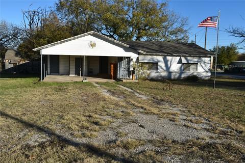 111 S Kickapoo St, Lipan, TX 76462