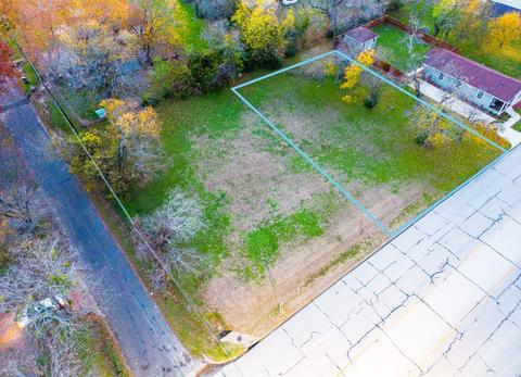 1203 N Kaufman St, Ennis, TX 75119