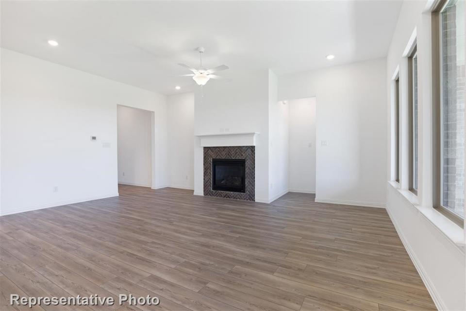  1412 Gentle Creek Ln, Haslet, TX 76052 photo 7