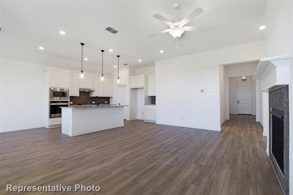  1412 Gentle Creek Ln, Haslet, TX 76052 photo 6