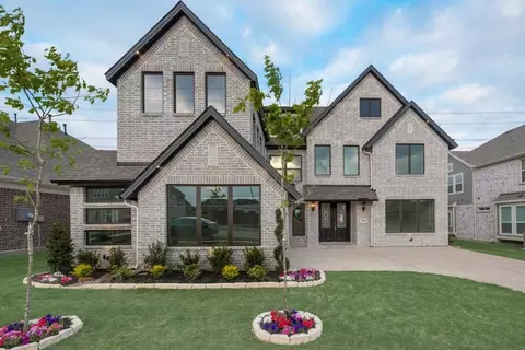 7568 Ridge Ln, Grand Prairie, TX 75054