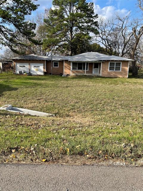 736 Fm 1633, Mexia, TX 76667