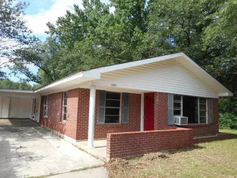 1102 Reynolds St, Springhill, LA 71075 photo 2