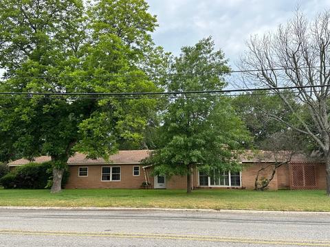 1600 S College Ave, Decatur, TX 76234
