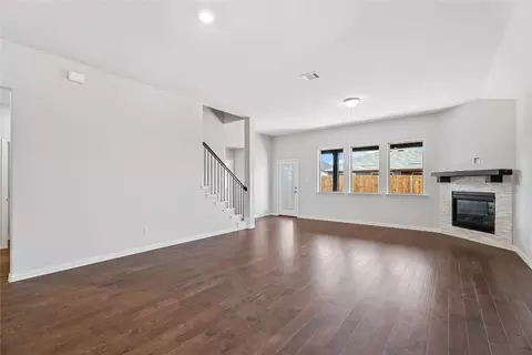 5117 Unity Dr, Denton, TX 76207 photo 3